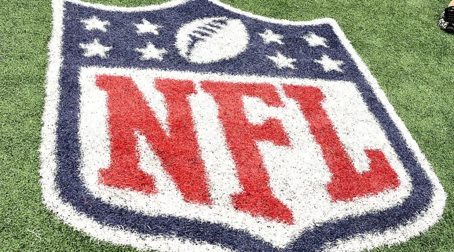 NFL season starts tonight. Can you say “GO STEELERS”? LOL