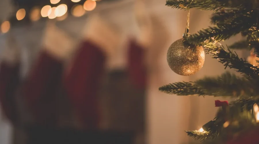 New Survey Looks At Holiday Gift-Giving Plans