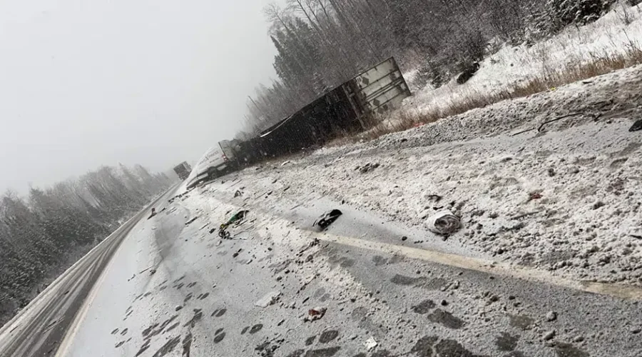 Two Collisions Close Trans-Canada Highway