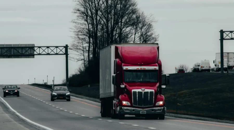 Penalties Now In Play For Truckers Not Using Device To Log Driving Hours