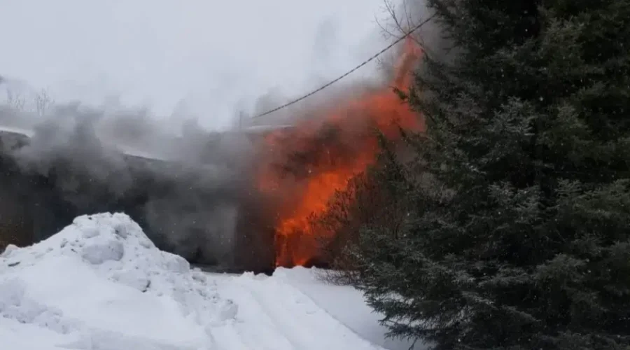 House fire near Dinorwic