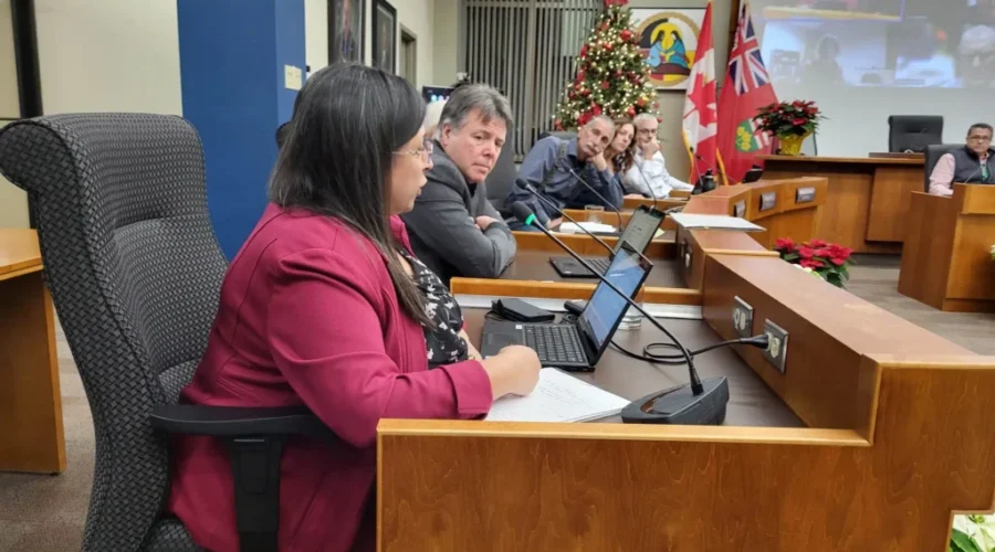 City takes step towards red light camera program