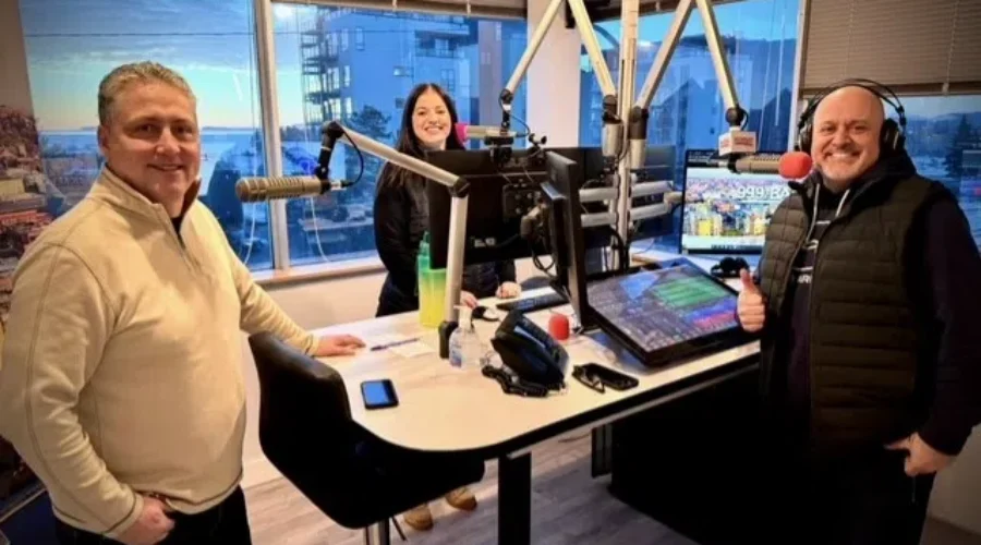 TSN’s hockey analyst DARREN DREGER joined Danny & Candi this morning!