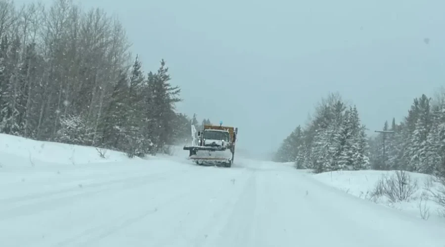 Liberals seek improved road maintenance standards