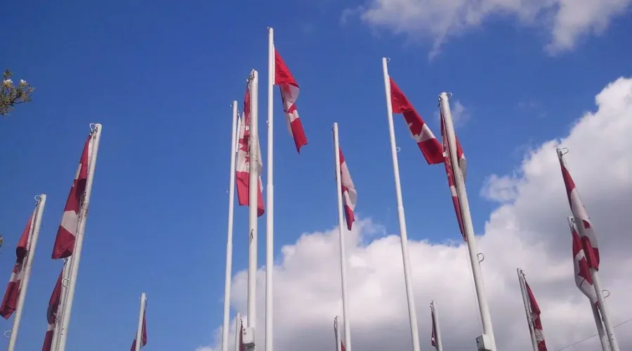 Thunder Bay seeking performs for Canada Day