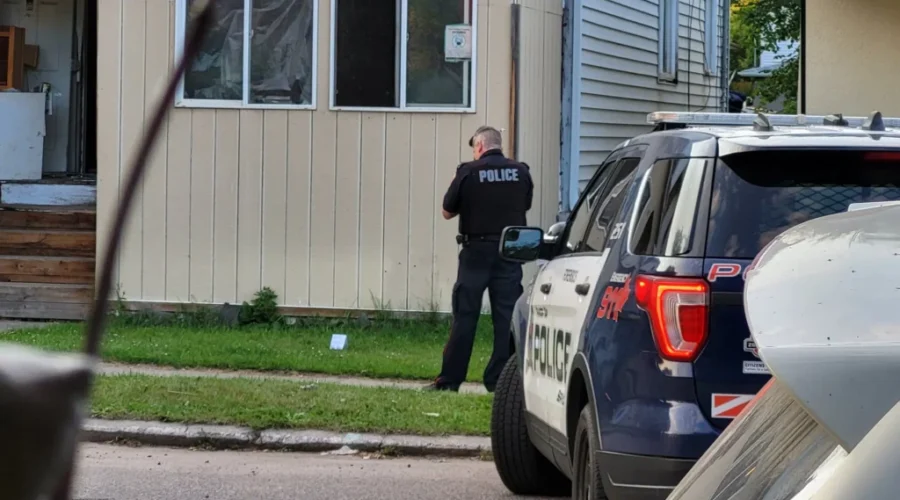 Gunshots fired in south side neighbourhood