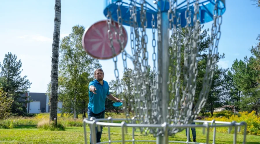 Confederation College launches new disc golf course