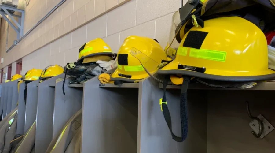 No one injured after home catches fire in Thunder Bay