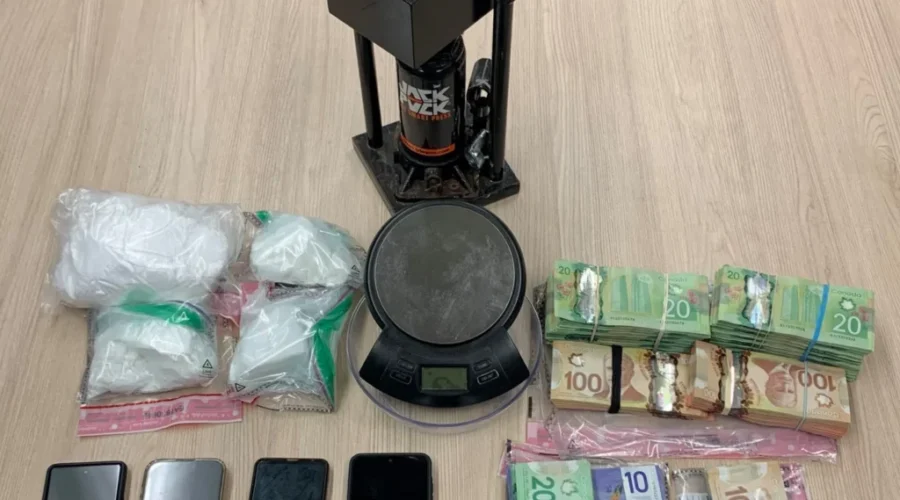$20,000 cash seized during drug trafficking investigation in Thunder Bay