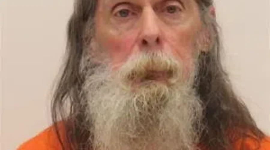 Police seeking assistance locating federal offender