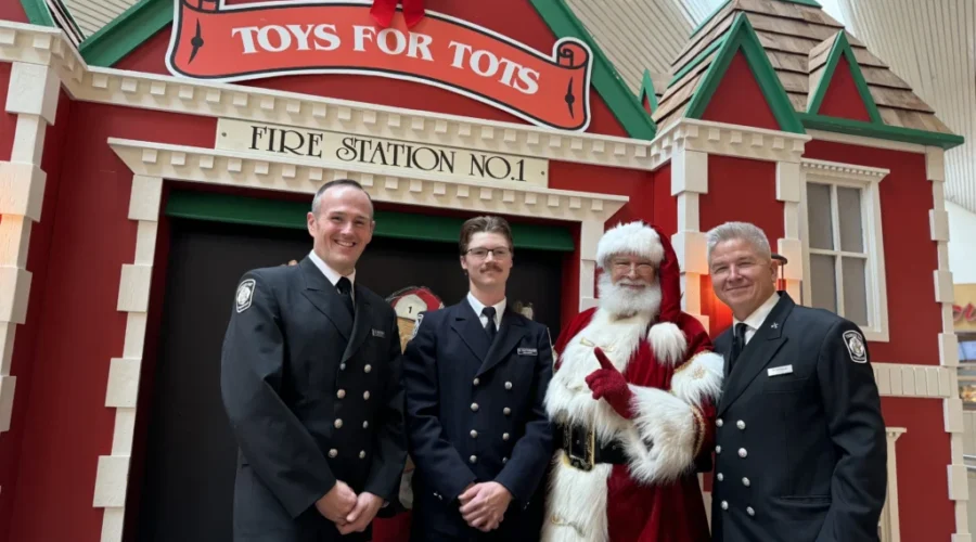 Thunder Bay’s Firefighters Association launches 2024 Toys for Tots Campaign