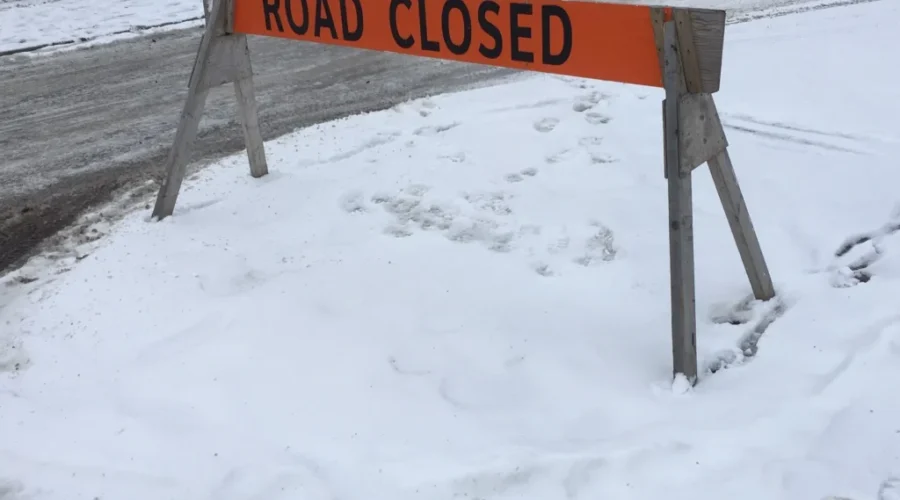 Thunder Bay: Section of Carrick Street closed due to flooding