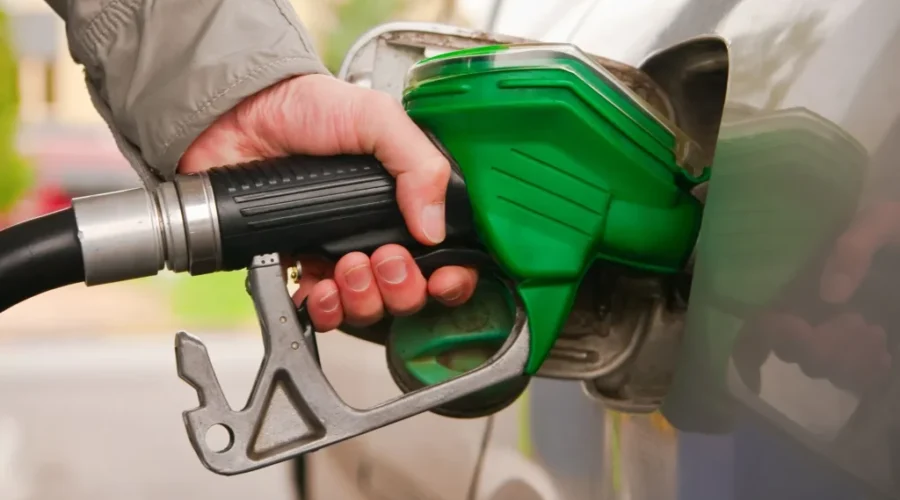 Carbon tax gone, gas prices drop