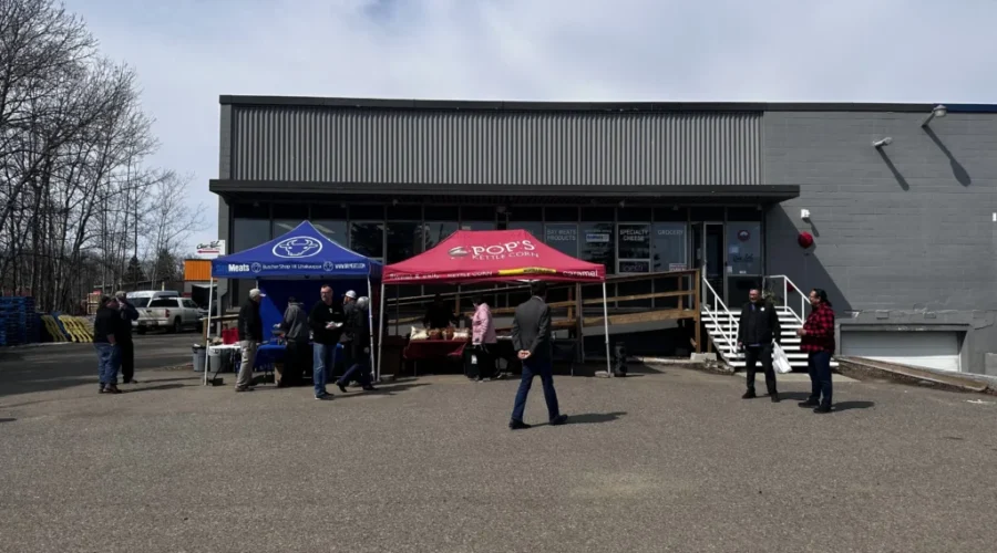 Marten Falls First Nation celebrating opening of Cav-Tal Foods storefront