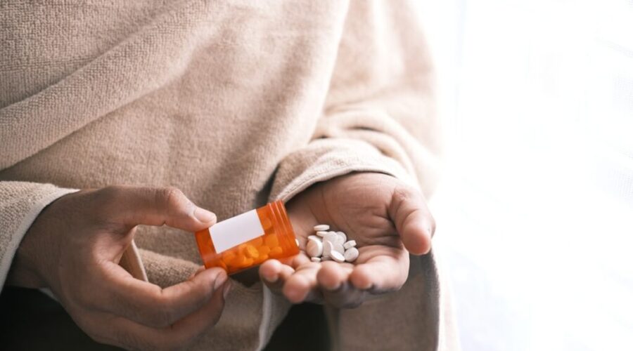 Decline seen in opioid-related deaths in Canada