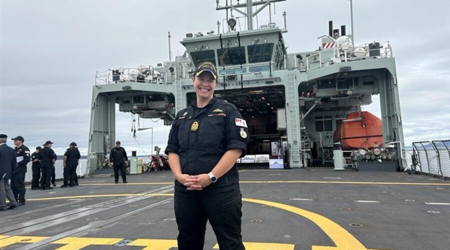 Royal Canadian Navy offering tours aboard HMCS Margaret Brooke in Thunder Bay