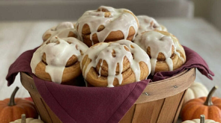 Dee-Licious Dishes: ‘Knot’ Your Average Cinnamon Bun!