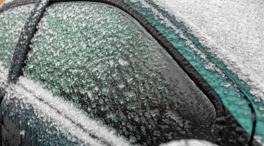 Environment Canada warns freezing rain on the way