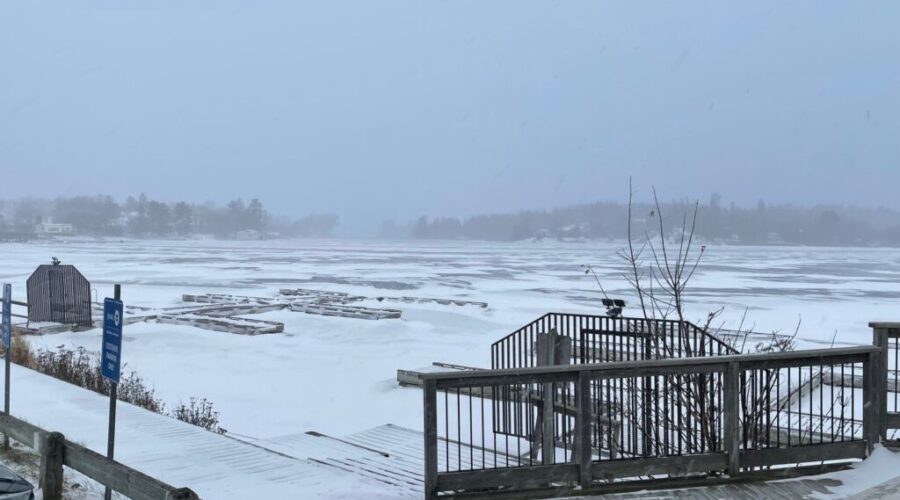 Alberta Clipper hits northwestern Ontario
