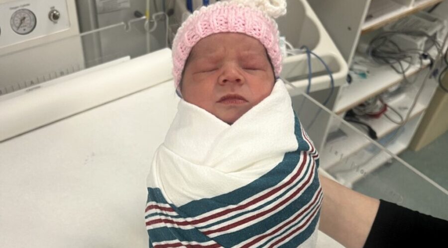 Thunder Bay welcomes first baby of the new year
