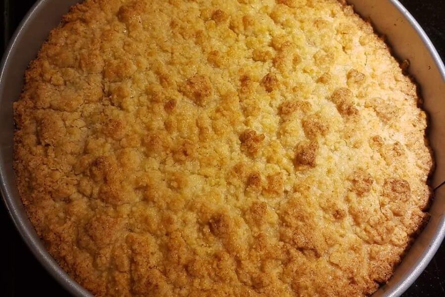 A Taste of Poland: Żarlotka (Polish Apple Cake)