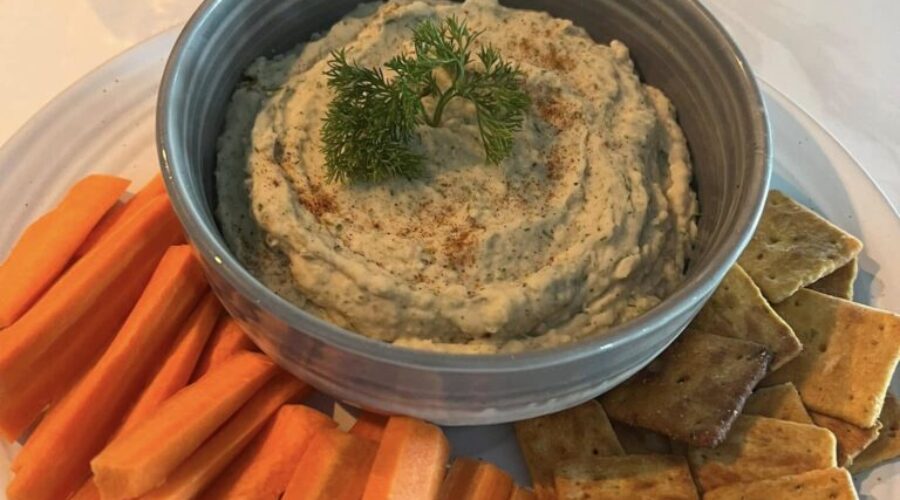 Creamy Cannellini Bean Dip: A Taste of Italy in Every Scoop