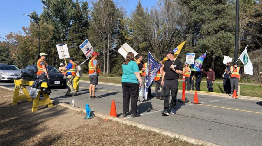 NDP makes another push for legislation protecting striking employees
