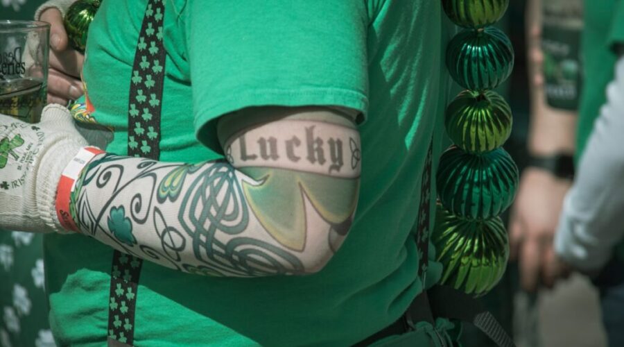 Why Green Wasn’t the Original Colour of St. Patrick’s Day & A Thunder Bay St.Paddy’s Day Tune! (Audio)
