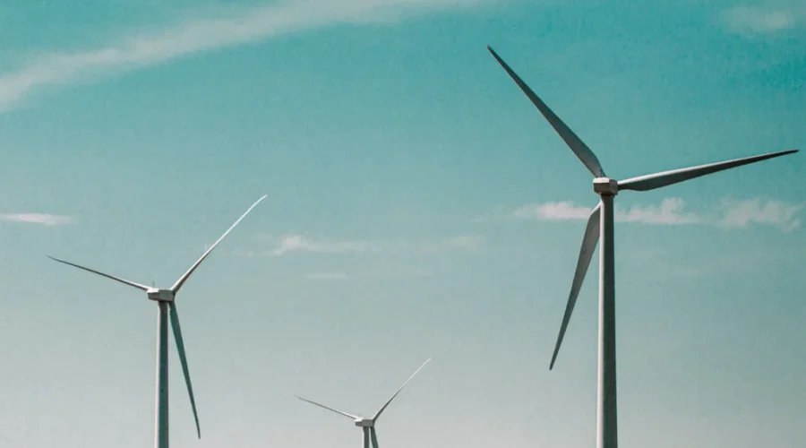 Wind farm planner counts on informing public