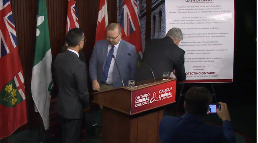Oath of trust proposed for provincial MPPs