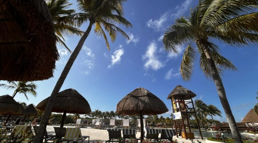 Long lines at the airport….how do you deal with it?