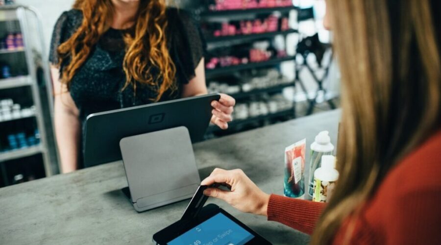 Provincial tax cut for small businesses promoted by Ontario government