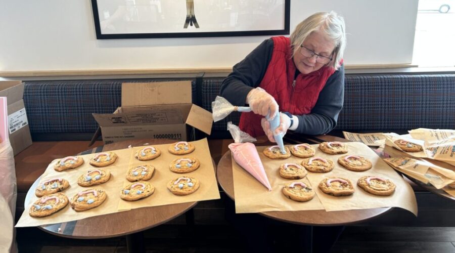 Smile Cookies are back