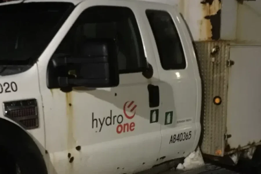 Strong winds cut power in parts of northwestern Ontario