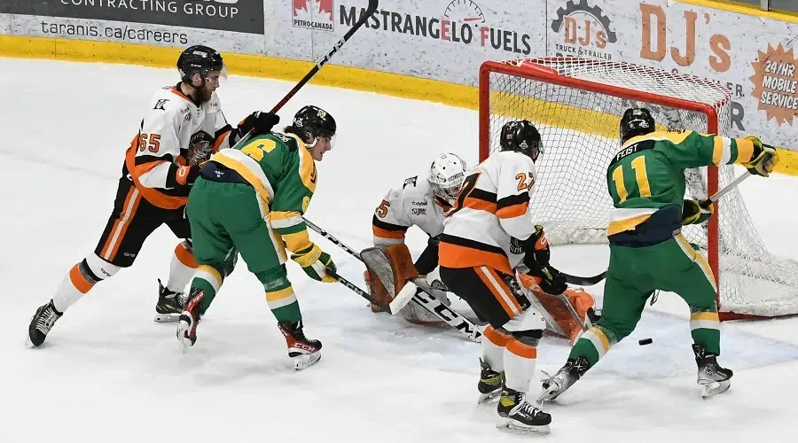 North Stars drop to 0-2 in Centennial Cup tournament